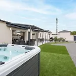 T4 Climatisee Avec Jardin, Jacuzzi Et Free Wifi A 600 M De La - Fr-1-423-234 * 아그