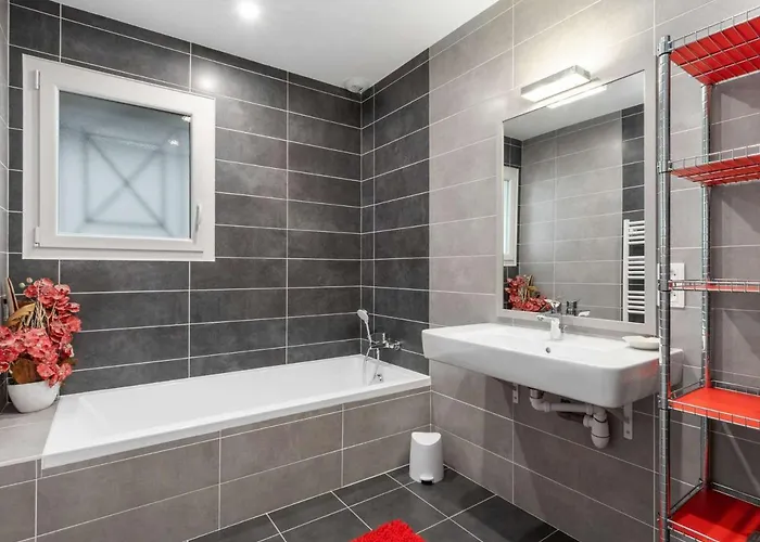 T4 Climatisee Avec Jardin, Jacuzzi Et Free Wifi A 600 M De La - Fr-1-423-234 Villa *