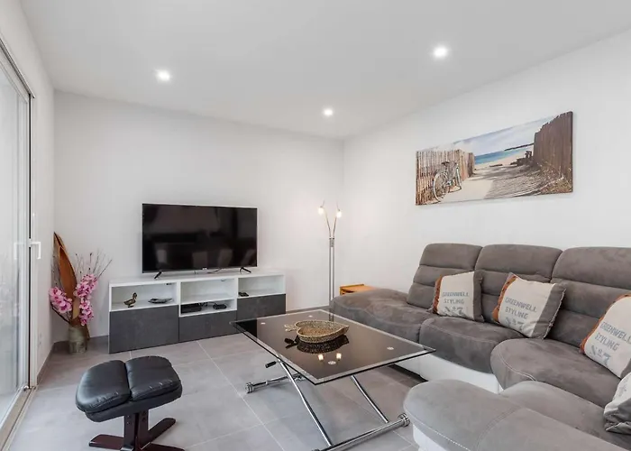 Villa T4 Climatisee Avec Jardin, Jacuzzi Et Free Wifi A 600 M De La - Fr-1-423-234