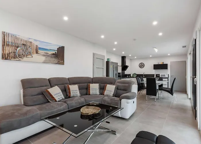 T4 Climatisee Avec Jardin, Jacuzzi Et Free Wifi A 600 M De La - Fr-1-423-234 Agde