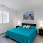Villa T4 Climatisée Avec Jardin, Jacuzzi Et Free Wifi à 600 M De La - Fr-1-423-234 *