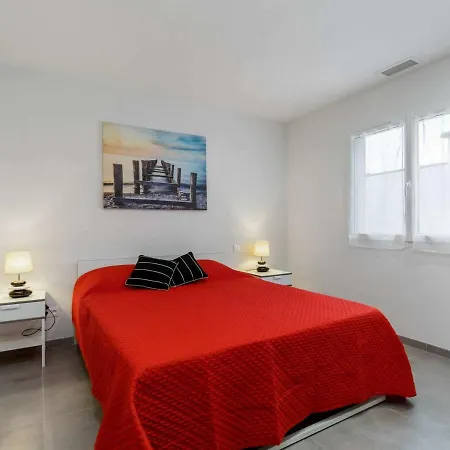 T4 Climatisee Avec Jardin, Jacuzzi Et Free Wifi A 600 M De La - Fr-1-423-234 Agde