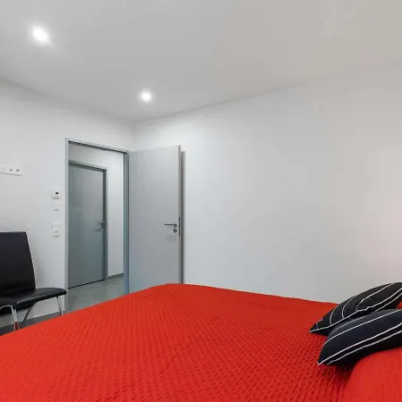 T4 Climatisee Avec Jardin, Jacuzzi Et Free Wifi A 600 M De La - Fr-1-423-234 * Agde