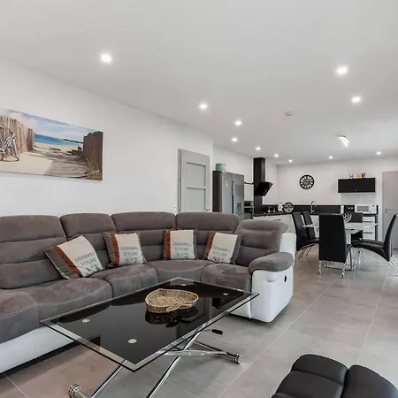T4 Climatisee Avec Jardin, Jacuzzi Et Free Wifi A 600 M De La - Fr-1-423-234 Agde